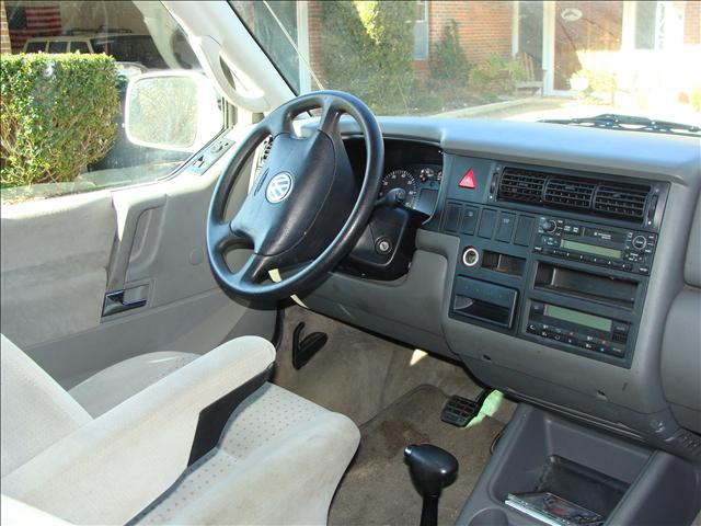 Volkswagen EuroVan 2001 photo 5