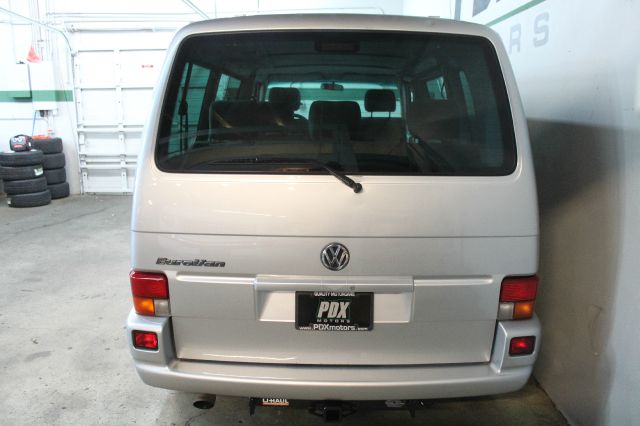 Volkswagen EuroVan 2001 photo 1