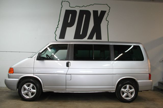 Volkswagen EuroVan 2001 photo 3