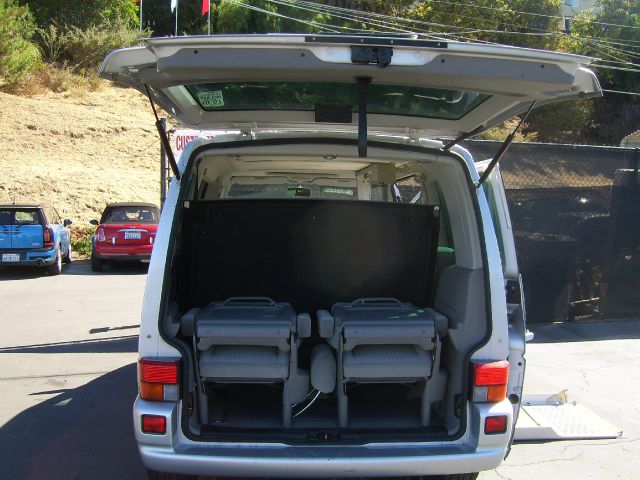 Volkswagen EuroVan 2001 photo 3
