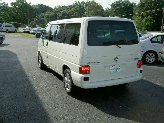 Volkswagen EuroVan 2002 photo 3