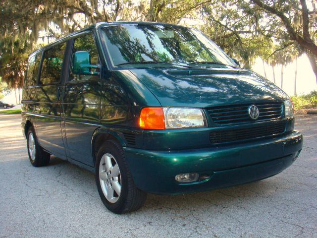 Volkswagen EuroVan 2003 photo 4