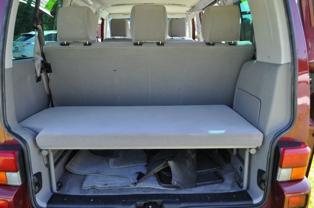 Volkswagen EuroVan Deluxe Sport MiniVan