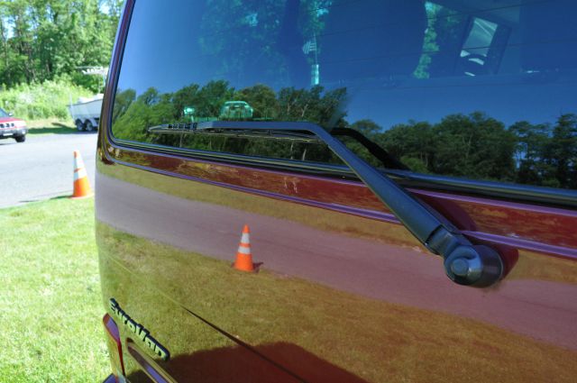 Volkswagen EuroVan 2003 photo 12