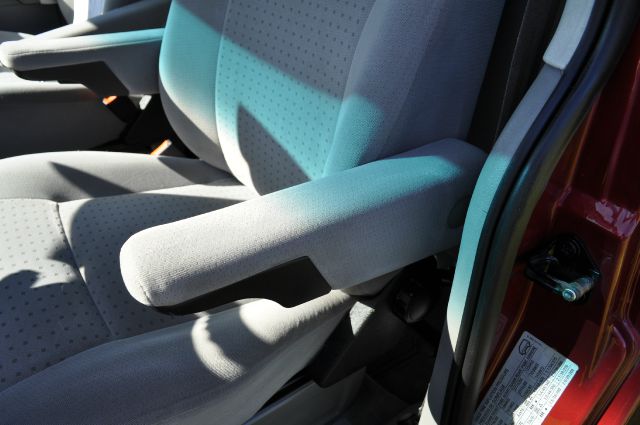 Volkswagen EuroVan 2003 photo 25