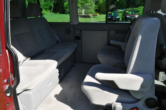 Volkswagen EuroVan 2003 photo 39