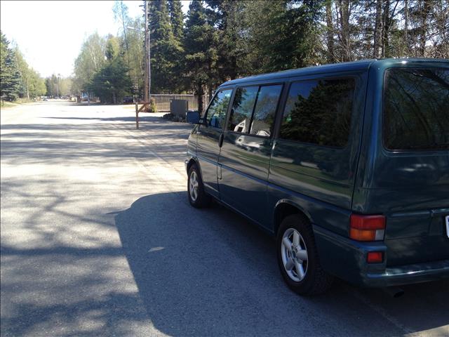 Volkswagen EuroVan 2003 photo 1