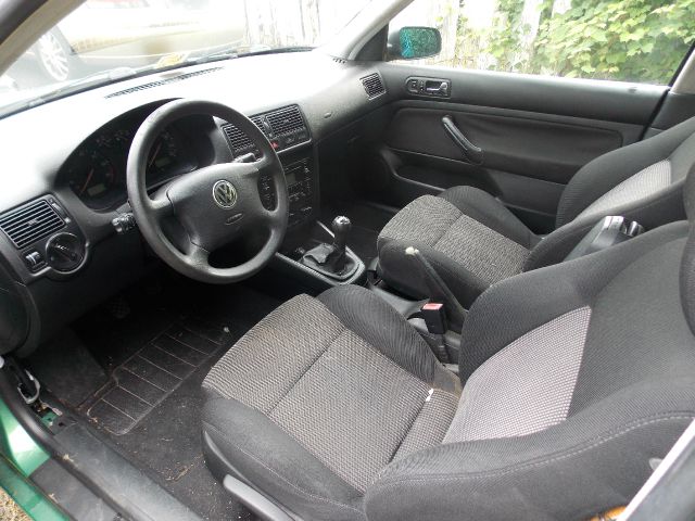 Volkswagen GTI 2002 photo 2