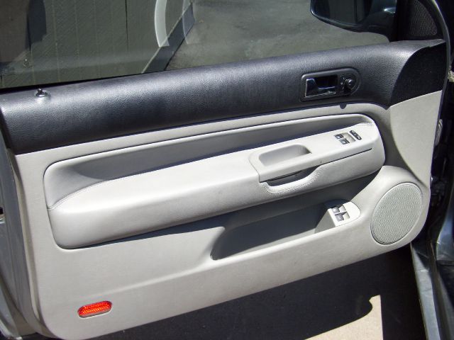 Volkswagen GTI 2004 photo 5
