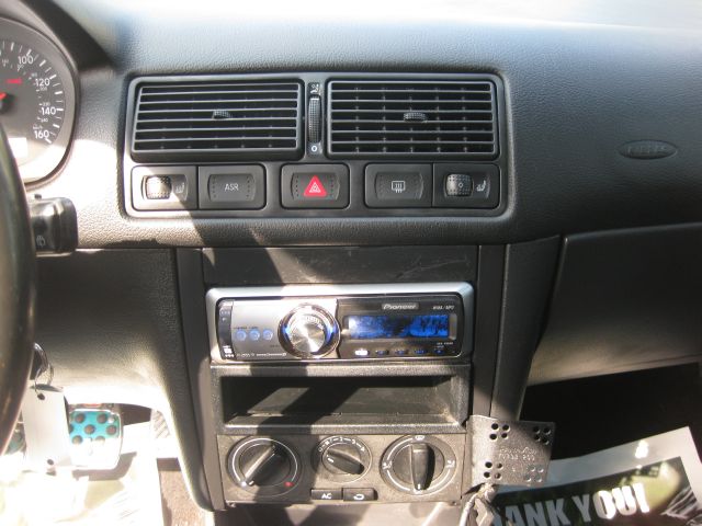 Volkswagen GTI 2005 photo 12