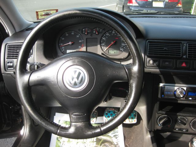 Volkswagen GTI 2005 photo 24