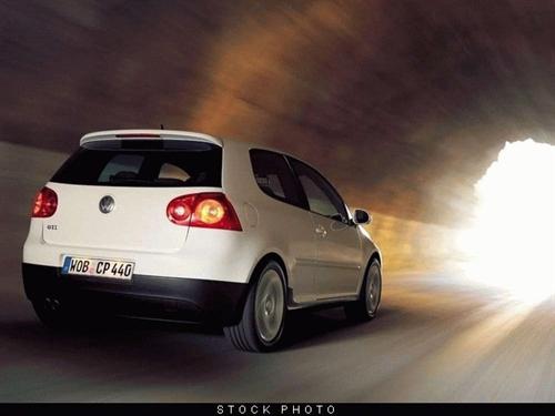 Volkswagen GTI 2009 photo 4