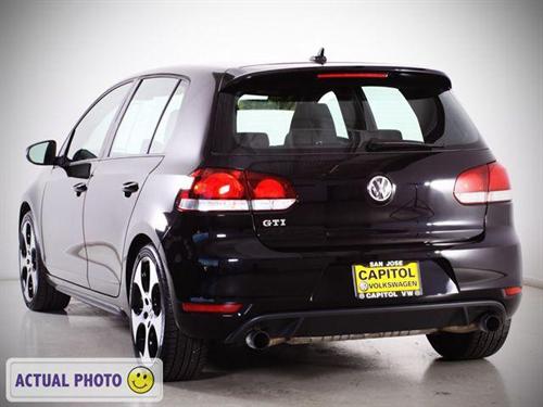 Volkswagen GTI 2010 photo 1