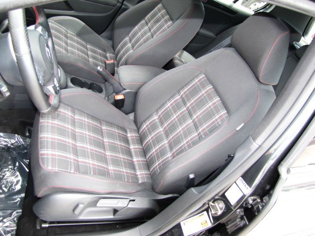 Volkswagen GTI 2010 photo 5