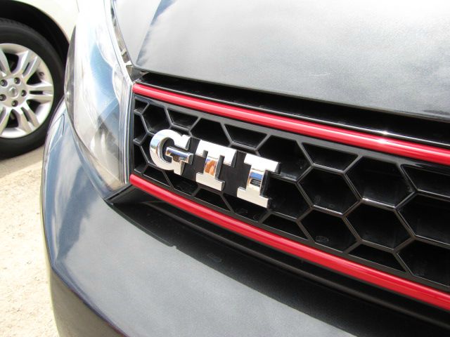 Volkswagen GTI 2010 photo 7