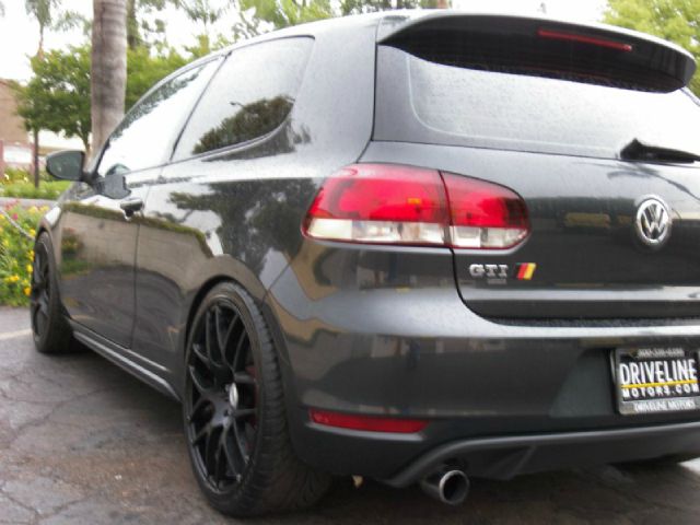 Volkswagen GTI 2010 photo 7