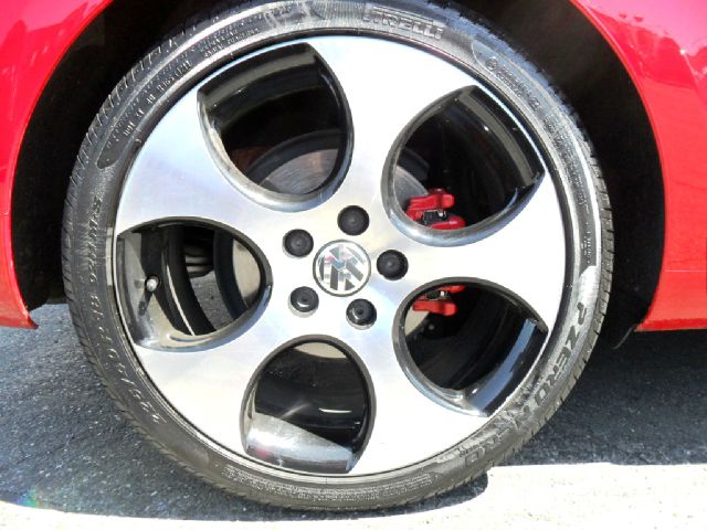 Volkswagen GTI 2011 photo 4