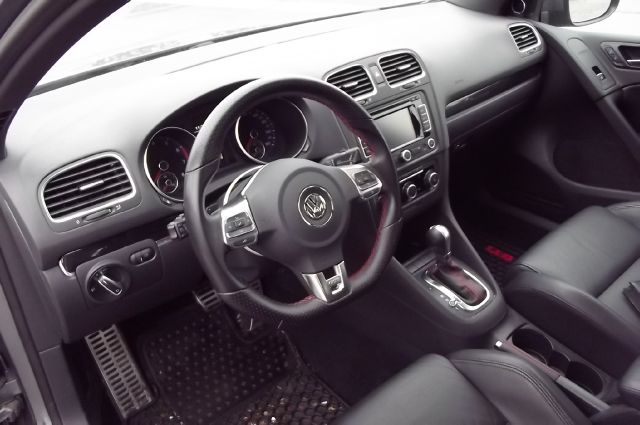 Volkswagen GTI 2011 photo 4
