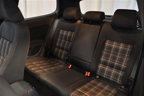 Volkswagen GTI 2011 photo 4