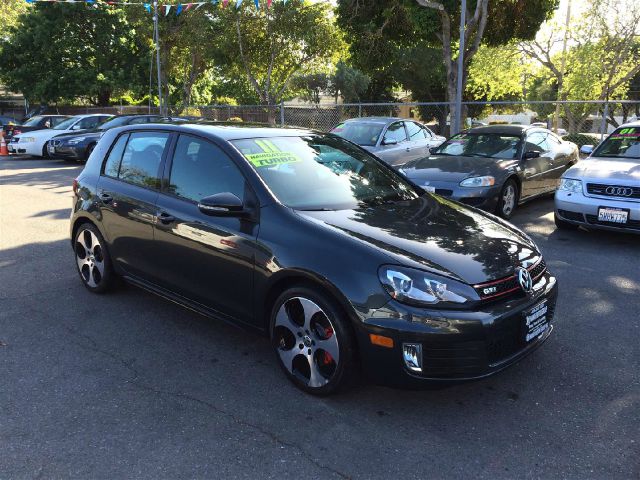 Volkswagen GTI 2011 photo 2
