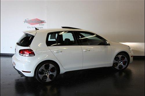 Volkswagen GTI 2011 photo 4