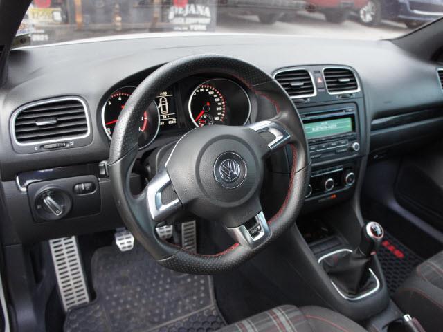 Volkswagen GTI 2012 photo 4