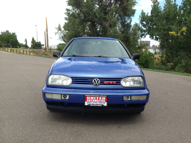 Volkswagen Golf 1996 photo 2