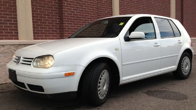 Volkswagen Golf Quad Cab 4x2 Shortbox XLT Hatchback