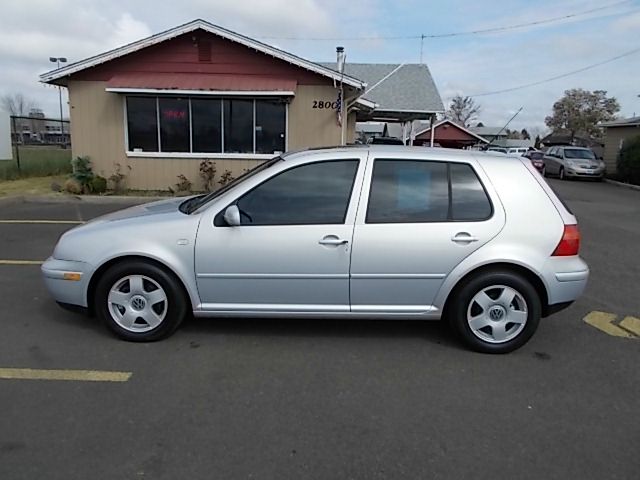 Volkswagen Golf Quad Cab 4x2 Shortbox XLT Hatchback