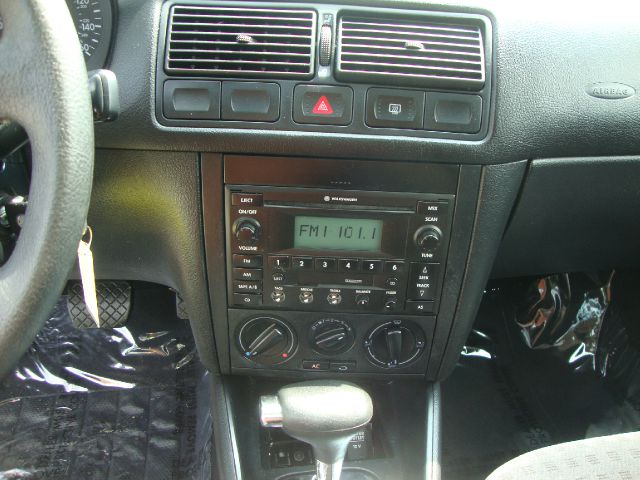 Volkswagen Golf Quad Cab 4x2 Shortbox XLT Hatchback