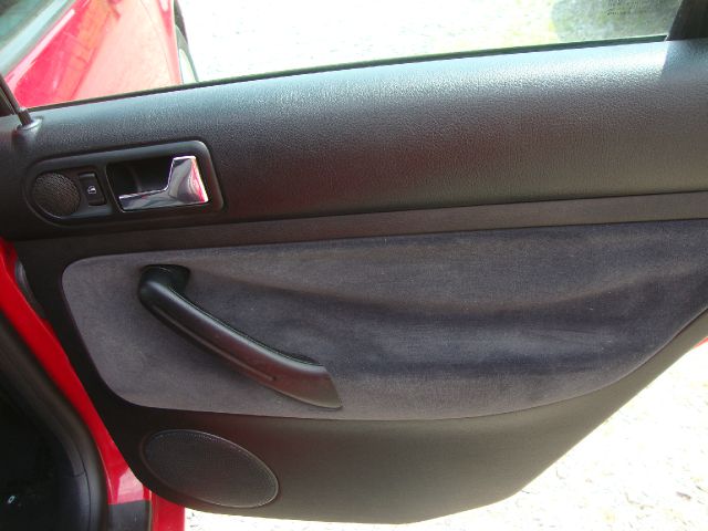 Volkswagen Golf 2002 photo 13