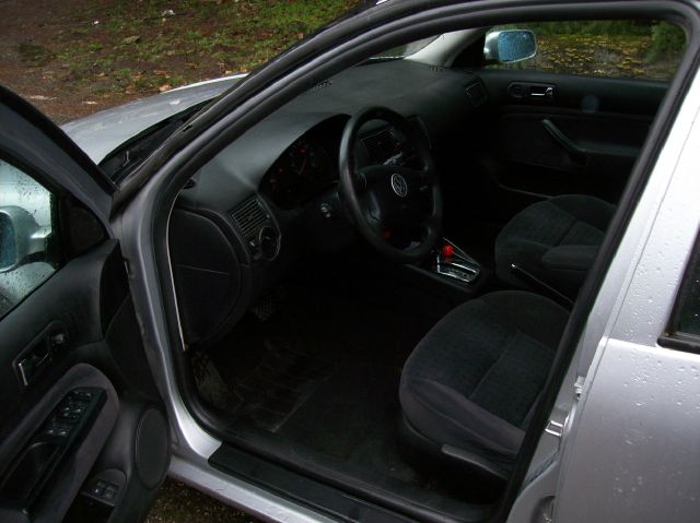 Volkswagen Golf 2002 photo 1