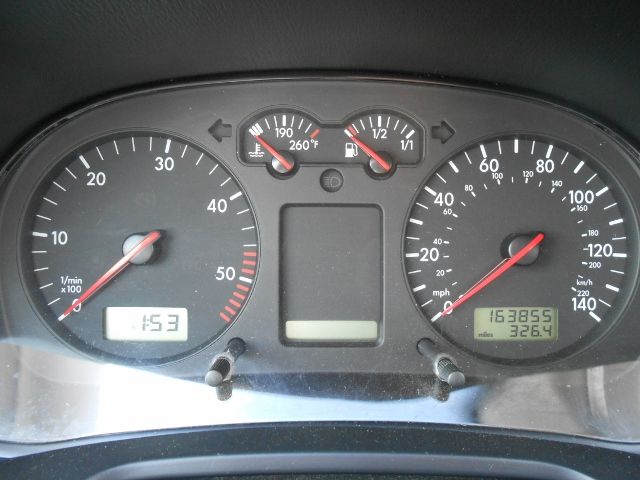 Volkswagen Golf 2002 photo 3