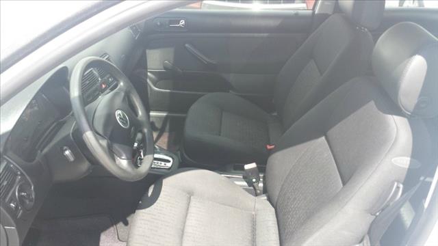 Volkswagen Golf 2002 photo 1