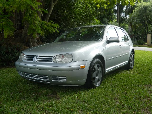 Volkswagen Golf 2002 photo 1
