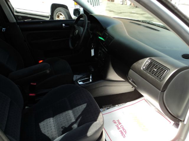 Volkswagen Golf 2003 photo 2