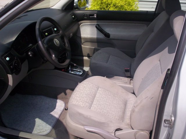 Volkswagen Golf 2003 photo 1