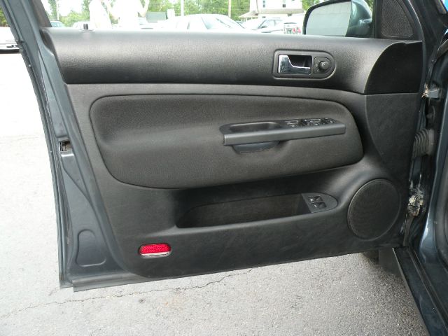 Volkswagen Golf 2004 photo 12