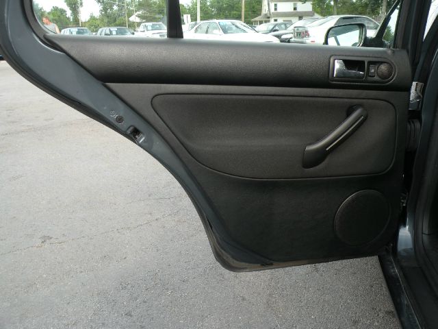 Volkswagen Golf 2004 photo 8