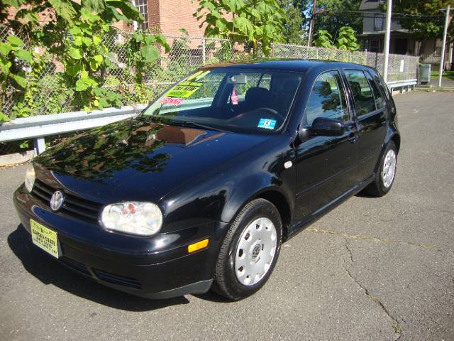 Volkswagen Golf S Sedan Hatchback