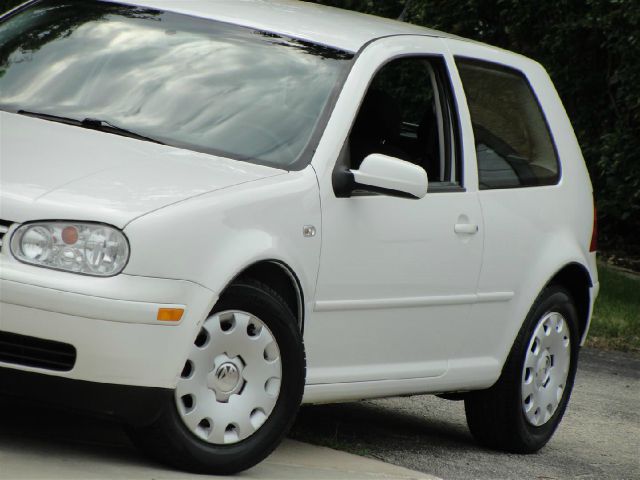 Volkswagen Golf 2004 photo 1