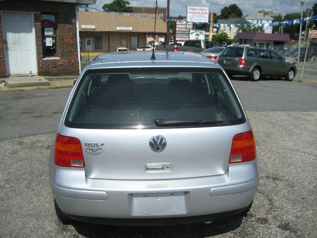 Volkswagen Golf 2005 photo 0
