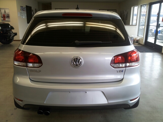 Volkswagen Golf 2010 photo 1
