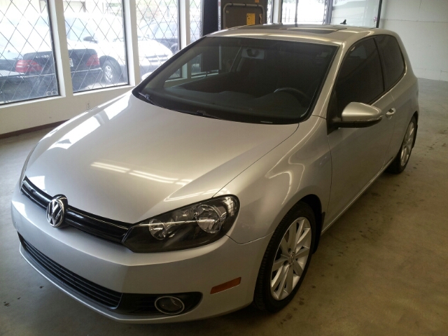 Volkswagen Golf 2010 photo 4