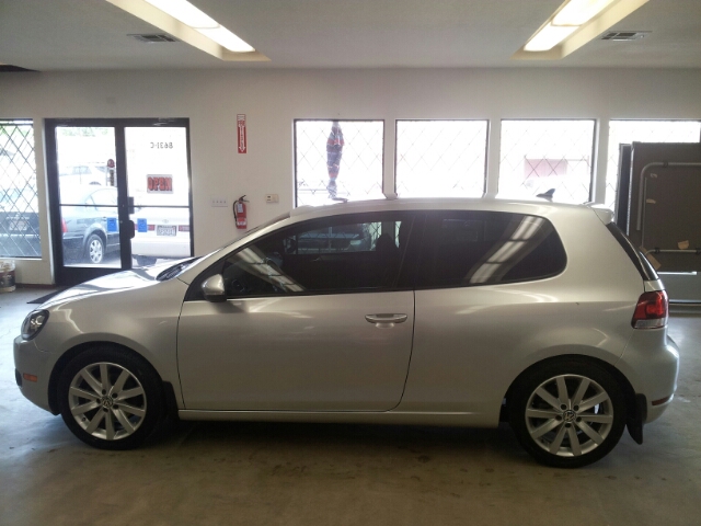 Volkswagen Golf 2010 photo 8