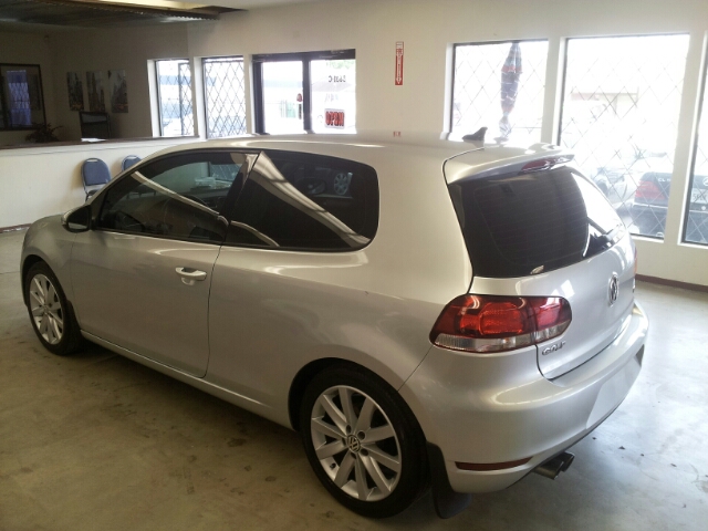 Volkswagen Golf 2010 photo 9
