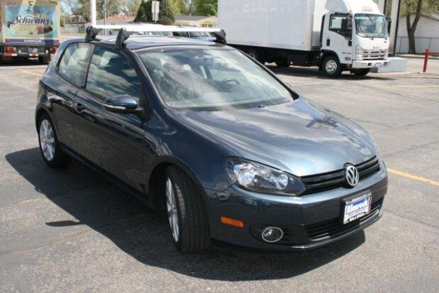 Volkswagen Golf 2010 photo 1