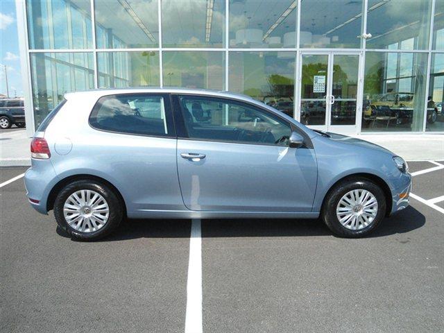 Volkswagen Golf 2010 photo 3