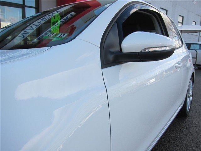 Volkswagen Golf 2011 photo 1