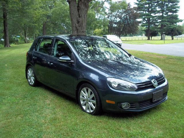 Volkswagen Golf 2011 photo 1